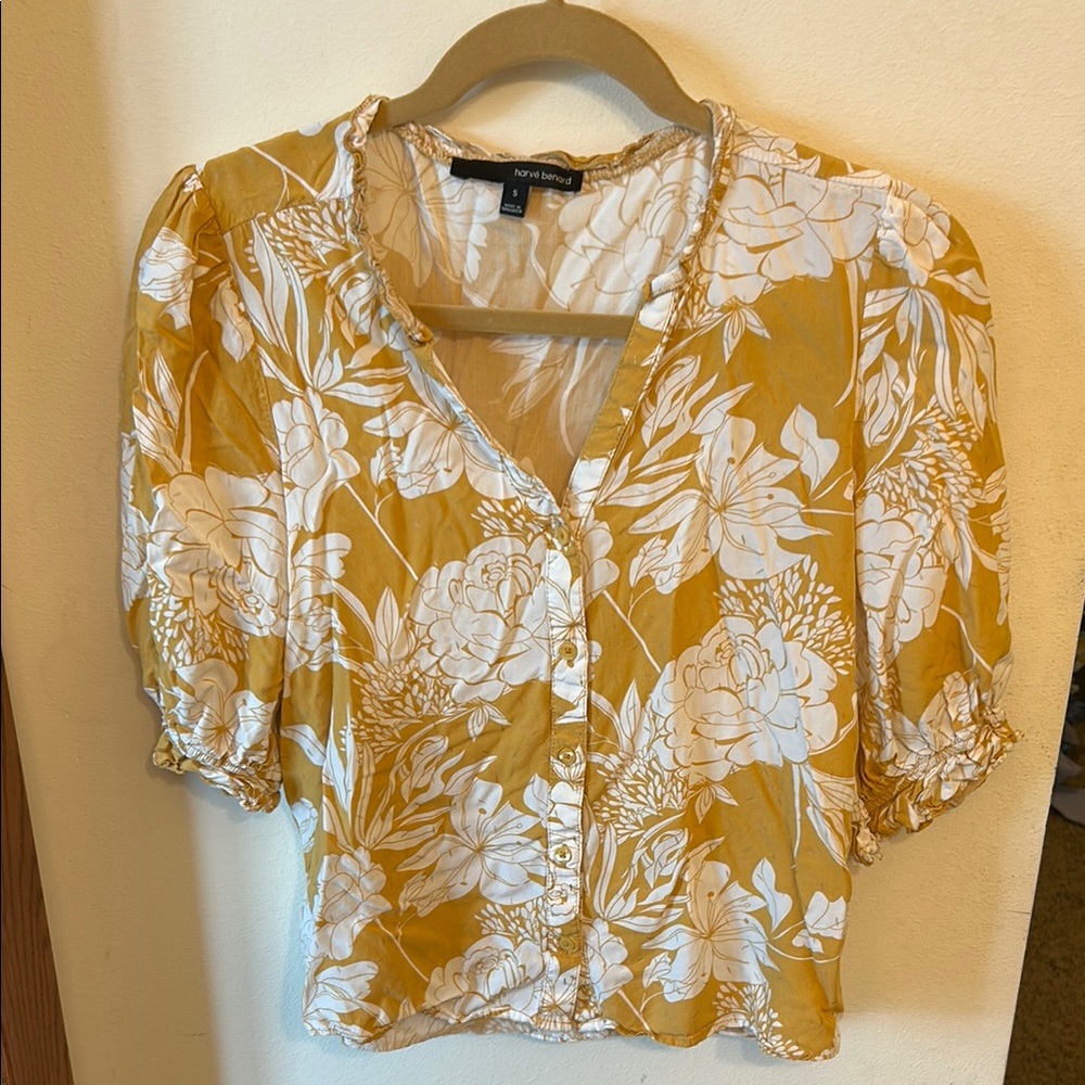 Harve Benard Gold and White Crop Blouse